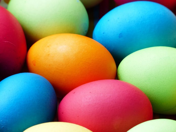 how to color easter eggs with natural ingredients  greener