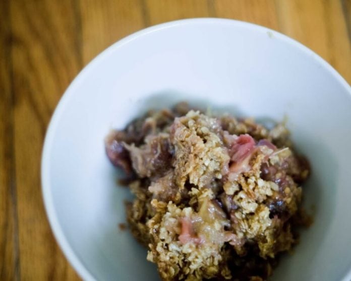 Vegan Rhubarb Crumble in Dish Vegan Rhubarb Crumble in Dish