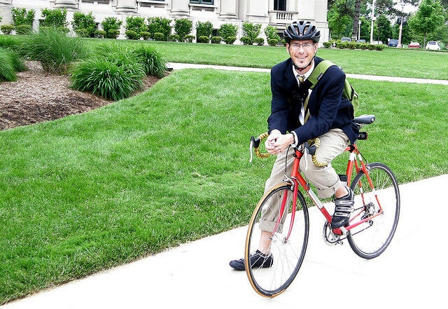 Green Ways to Commute Green Ways to Commute