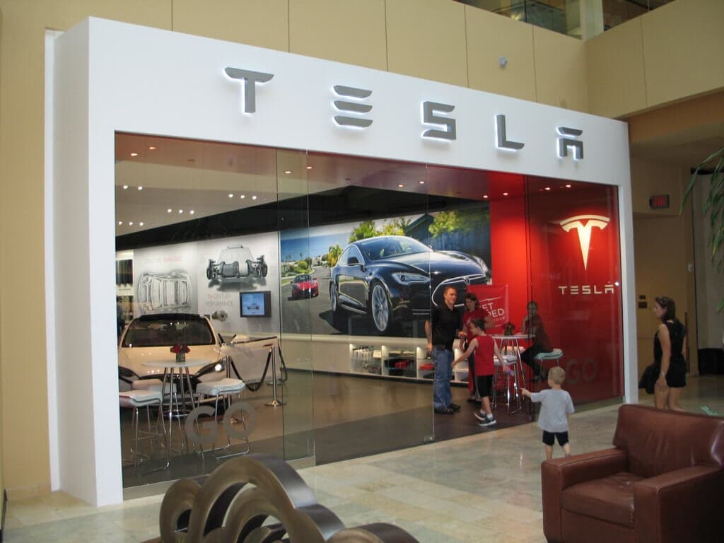 Tesla Motors store