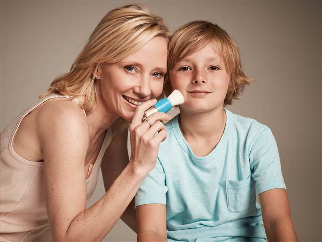 Tickle Time Mineral Sunblock with Anne Heche