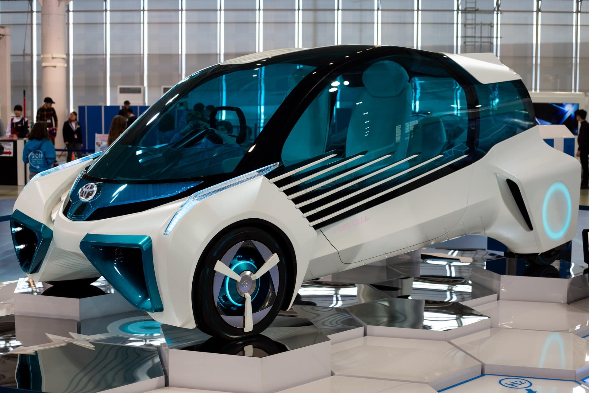 Automakers developing fuel cell systems for eco friendly vehicles