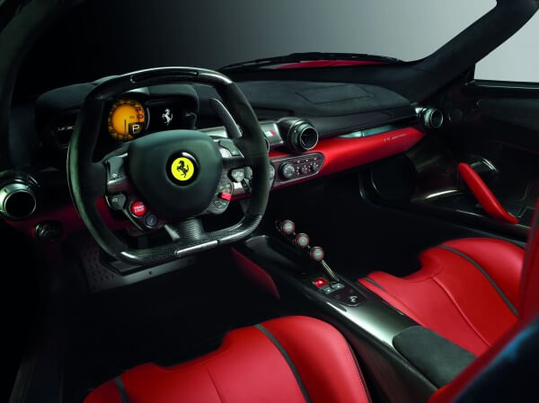 La Ferrari interior