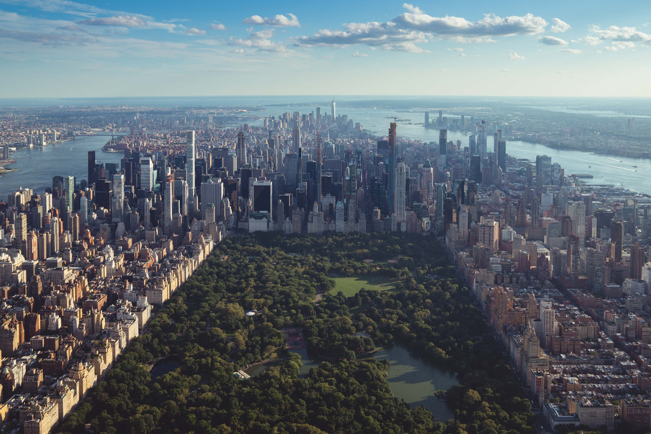 sustainable cities characteristics