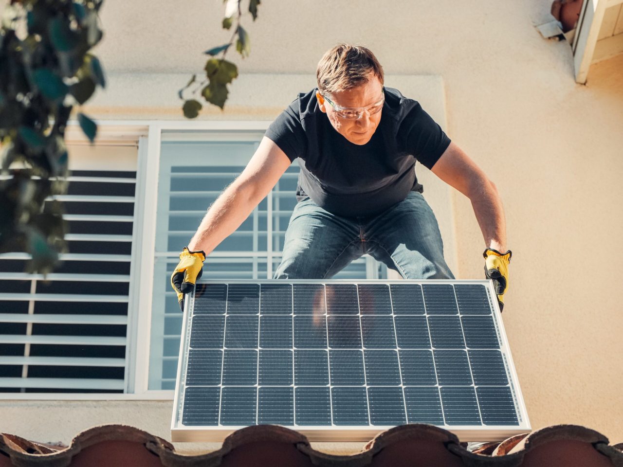 invest in solar panels for an Eco-friendly retirement