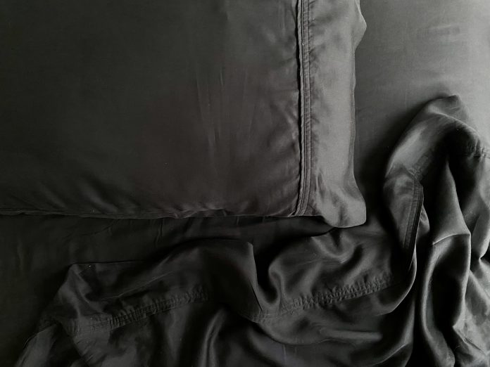 olive and crate sheets