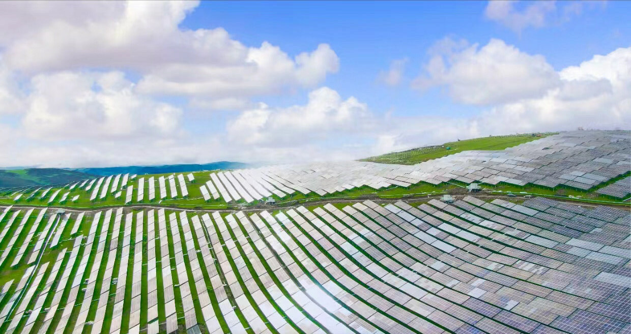 World's Largest Hydro-Solar Hybrid Power Plant